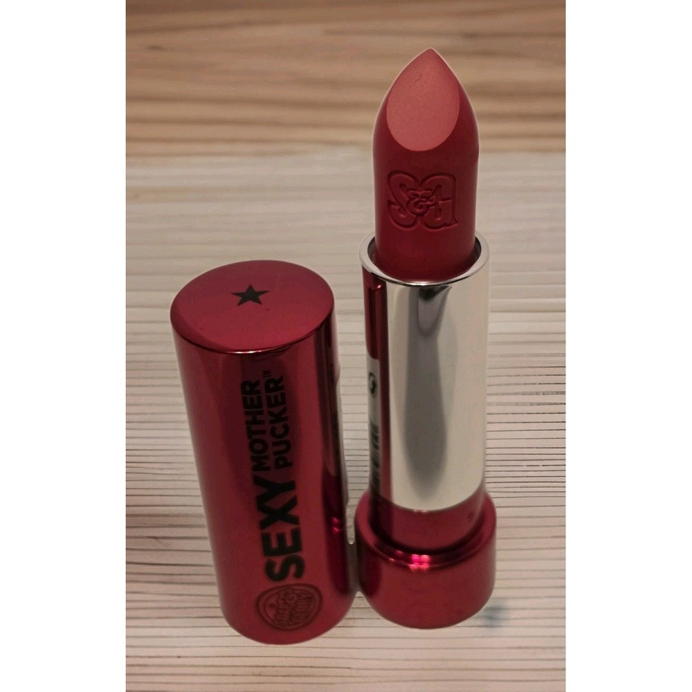 Soap & Glory Sexy Mother Pucker Matte Lipstick in "FIRED UP" Color NWOB